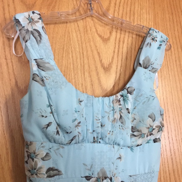 Spring Dress - Picture 4 of 4